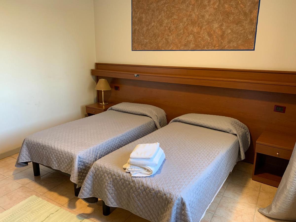 Hotel Regina Campolongo Maggiore Kültér fotó